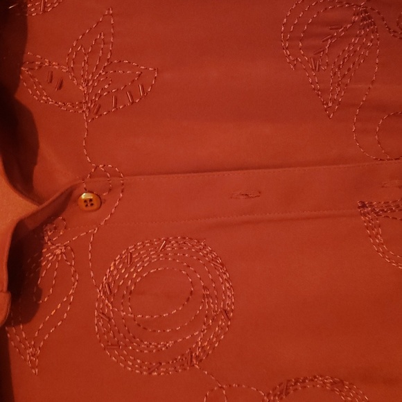 Koret Red Lady's Soft Glass Beaded and Appliqued Shirt So Classy! - Picture 2 of 8